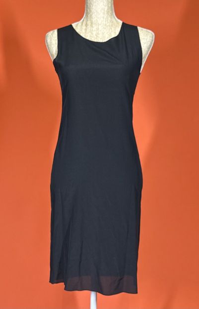 LOUIS VUITTON 
Robe longue pull en mailles...