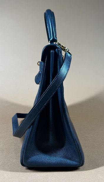 HERMÈS Paris Made in France 
Sac Kelly 32...