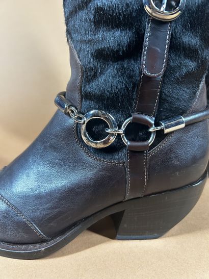 ERMANNO SCERVINO
Paire de bottes santiag...