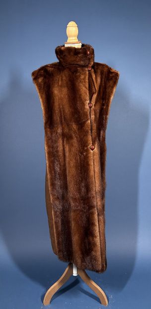 Jean-Charles DE CASTELBAJAC pour J. MENDEL
Manteau...
