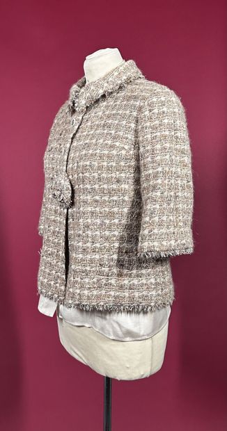 CHANEL AUTOMNE 2005
Veste à manches courtes...