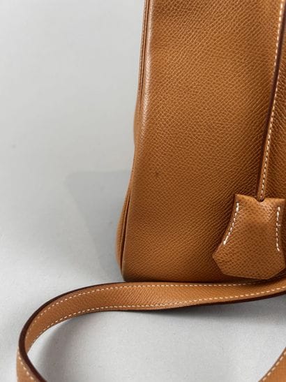 HERMÈS Paris Made in France 
Sac Kelly 35...