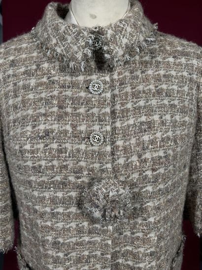 CHANEL AUTOMNE 2005
Veste à manches courtes...