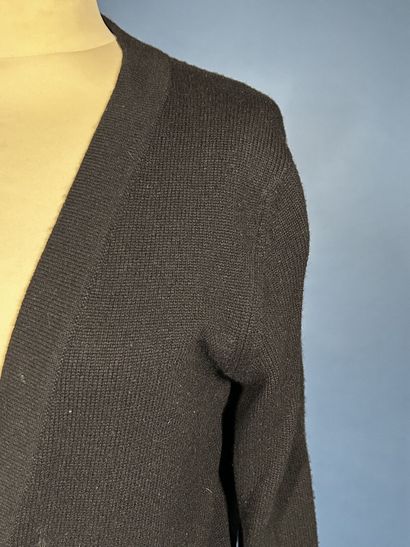 CHANEL, Automne 2007
Long cardigan en cachemire...