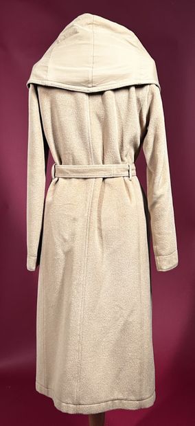 MAX MARA RAINWEAR
Manteau à capuche réversible...