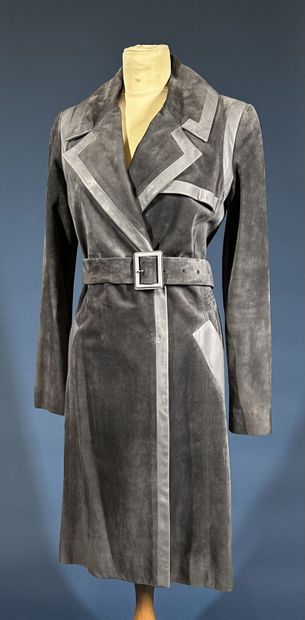 CHRISTIAN DIOR Boutique 
Trench coat en daim...