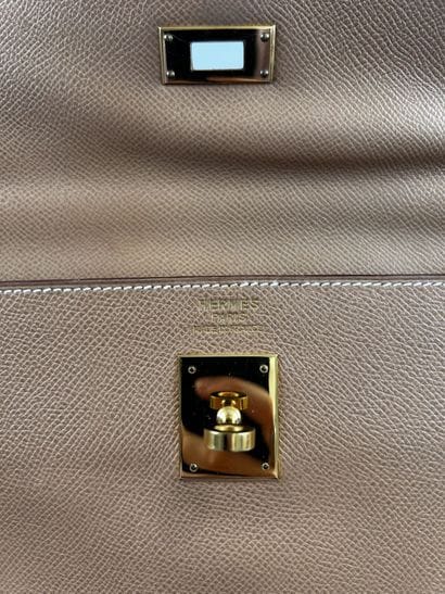 HERMÈS Paris Made in France 
Sac Kelly 35...
