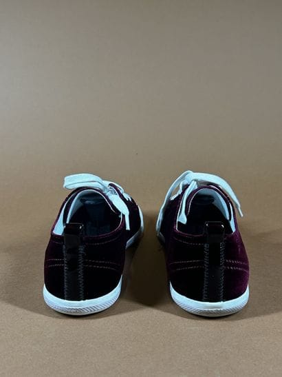 PRADA 
Paire de sneakers basse à lacet en...