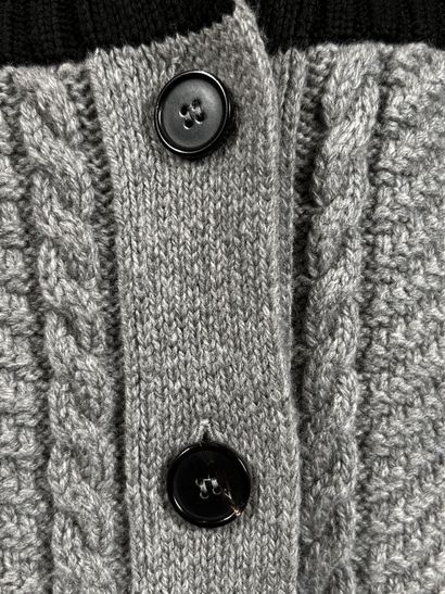 ALEXANDER McQUEEN 
Veste cardigan en laine...