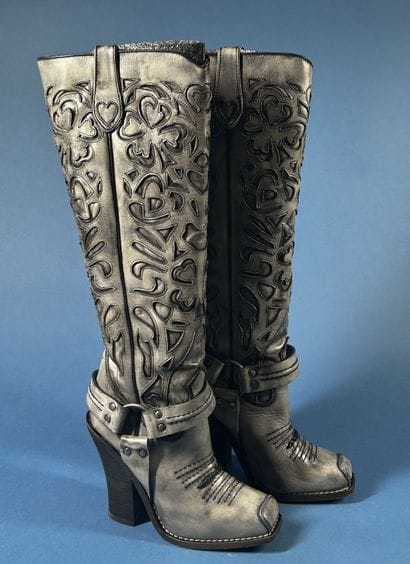 BARBARA BUI 
Paire de bottes santiag à bout...