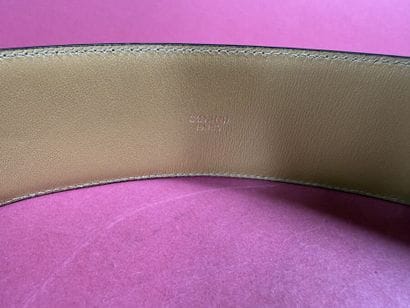 CÉLINE
Large ceinture en box chocolat, fermoir...