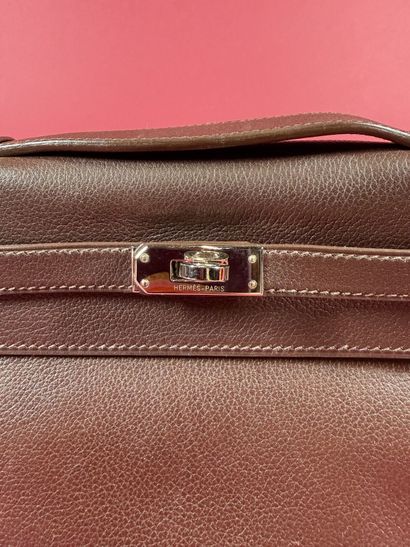 HERMÈS Paris Made in France 
Pochette Kelly...