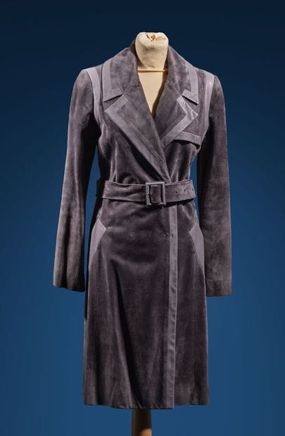 CHRISTIAN DIOR Boutique 
Trench coat en daim...