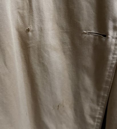CÉLINE 
Trench coat en gabardine beigei,...