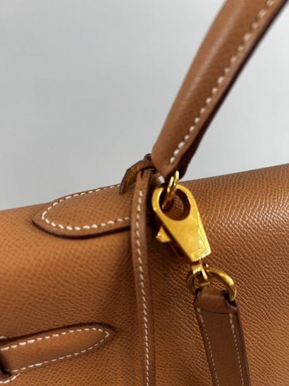 HERMÈS Paris Made in France 
Sac Kelly 35...