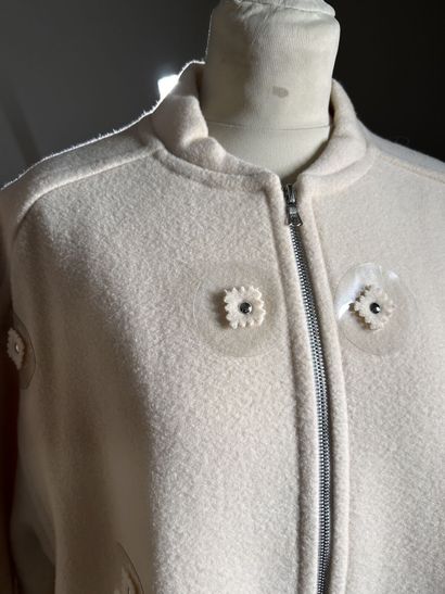 COURRÈGES Paris 
Long manteau en lainage...