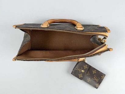 LOUIS VUITTON 
Sac 