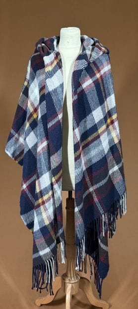VIVIENNE WESTWOOD
Poncho à capuche à bords...