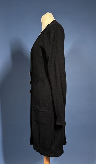 CHANEL, Automne 2007
Long cardigan en cachemire...