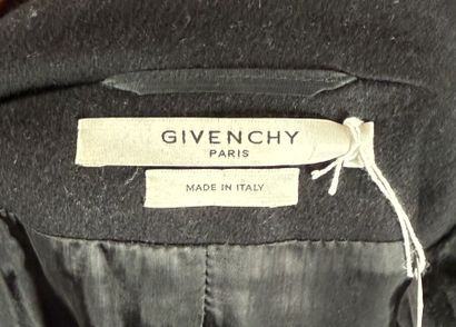 GIVENCHY 
Caban en drap de laine noir, ample...
