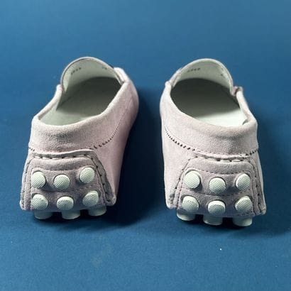 GALLIANO
Paire de mocassins en daim rose,...