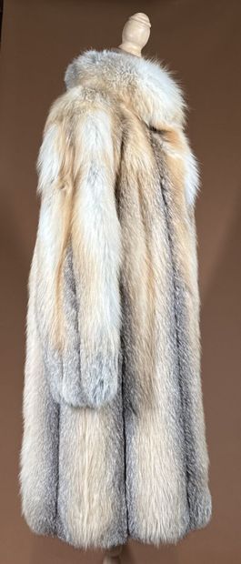 WEIS STAIGER Berlin 
Manteau long en renard,...