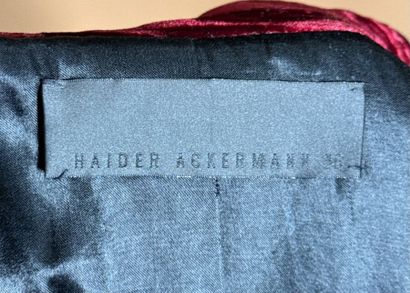 HAIDER ACKERMANN
Ensemble en velours frappé,...