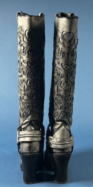 BARBARA BUI 
Paire de bottes santiag à bout...