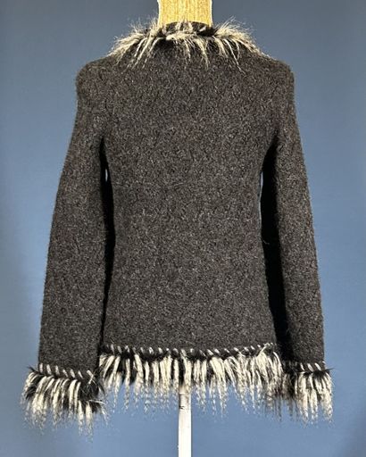 CHANEL 
Gilet en alpaga et cachemire anthracite...