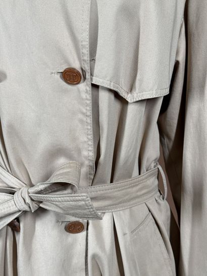 CÉLINE 
Trench coat en gabardine beigei,...