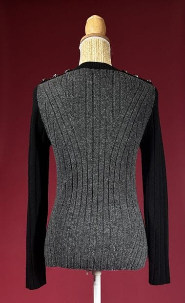 ALEXANDER McQUEEN 
Pull en cachemire et laine...