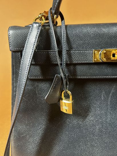 HERMÈS Paris Made in France 
Sac Kelly 32...