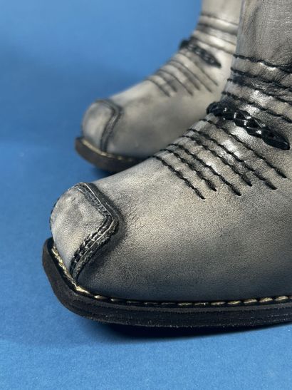 BARBARA BUI 
Paire de bottes santiag à bout...