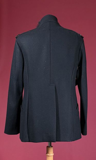 GIVENCHY 
Caban en drap de laine noir, ample...