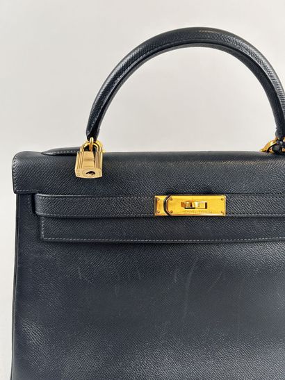 HERMÈS Paris Made in France 
Sac Kelly 32...
