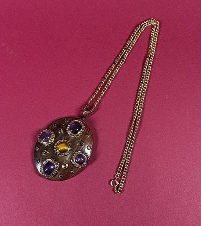 SYLVIA TOLLEDANO (?)
Pendentif plaque bois...