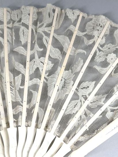 Edelweiss, Europe, circa 1920
Folded fan;...