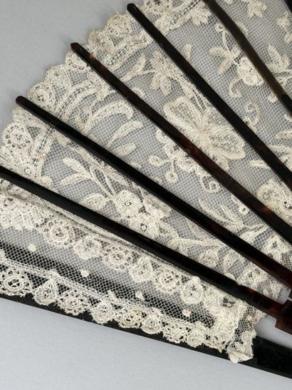 Lace Roses, France, circa 1900
Folded fan;...