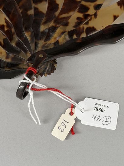 Tortoiseshell folding fan, Asia, early 20th...