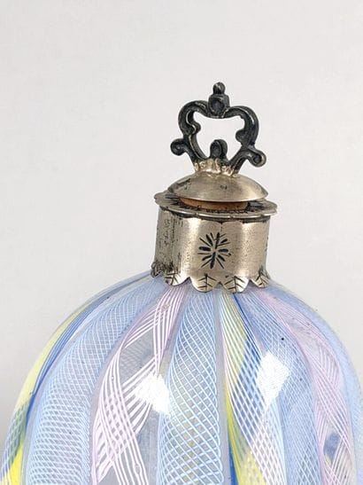 Two glass vials with filigree decoration,...