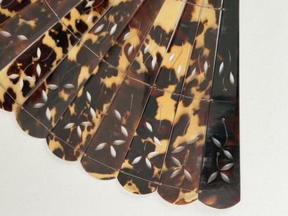 Tortoiseshell folding fan, Asia, early 20th...