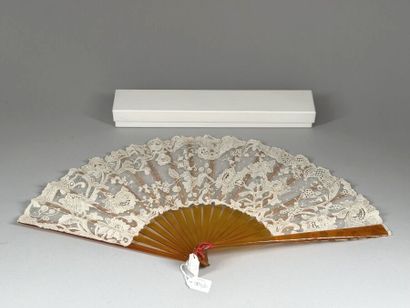 Flowers, Europe, circa 1920 
Folded fan with...