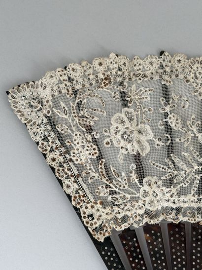 Lace Roses, France, circa 1900
Folded fan;...