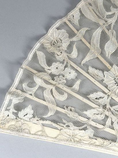 Edelweiss, Europe, circa 1920
Folded fan;...