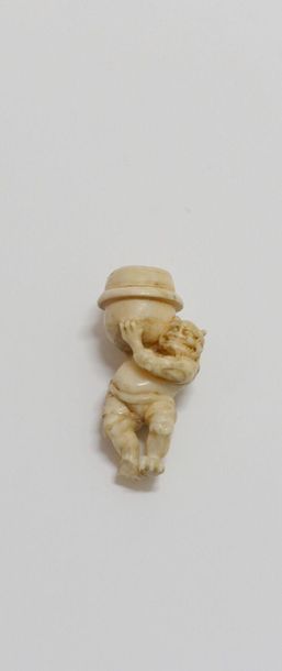 JAPON - Époque MEIJI (1868-1912).
Trois netsuke...