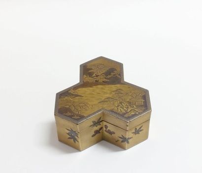 JAPON - Milieu Époque EDO (1603-1868).
Kobako...