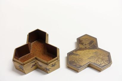 JAPON - Milieu Époque EDO (1603-1868).
Kobako...