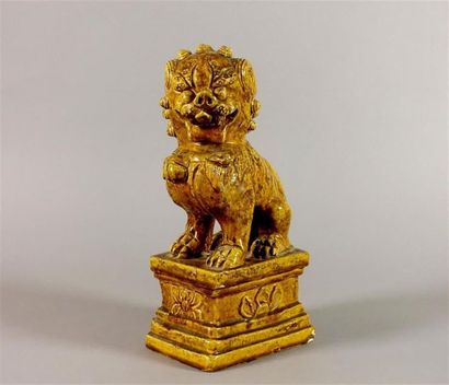 CHINE - XIXe siècle.
Statuette de chimère...