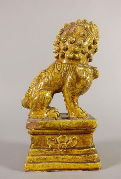 CHINE - XIXe siècle.
Statuette de chimère...