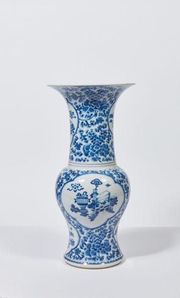 CHINE - Époque KANGXI (1662-1722).
Vase de...